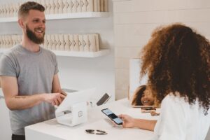 Como comparar preços antes de comprar